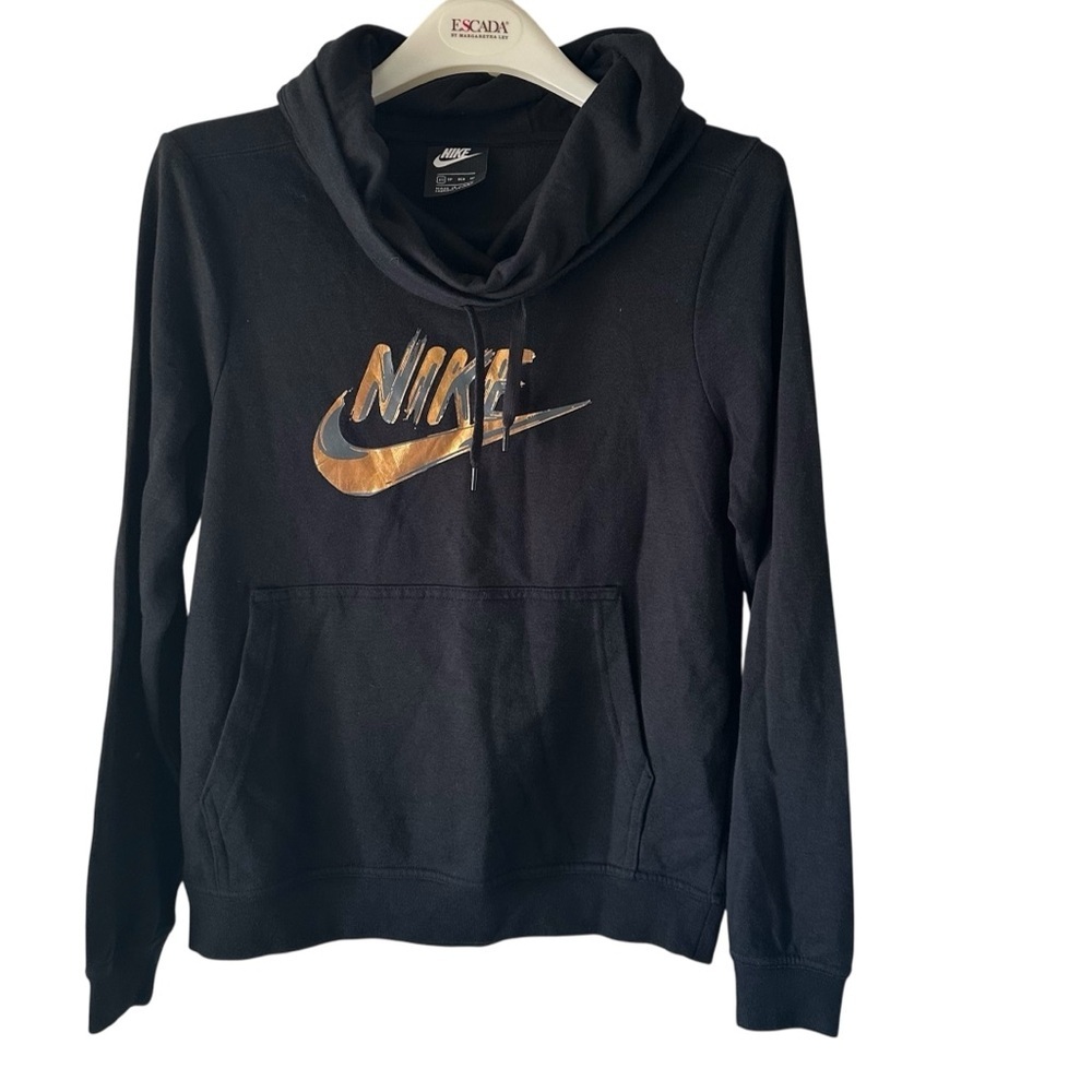 Nike Women's Club Fleece Funnel
Neck Gold Hoodie Sweatshirt
Black Size XS